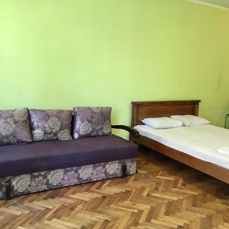 Svobody, Apartments Near The Opera Leopoli Esterno foto